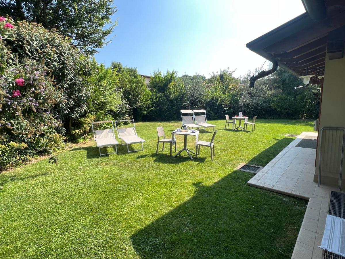 Steba House Savani Barbara Foresteria Lombarda Lonato Exterior foto